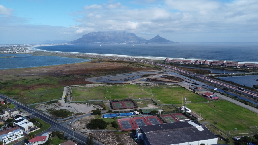 5 Bedroom Property for Sale in Flamingo Vlei Western Cape